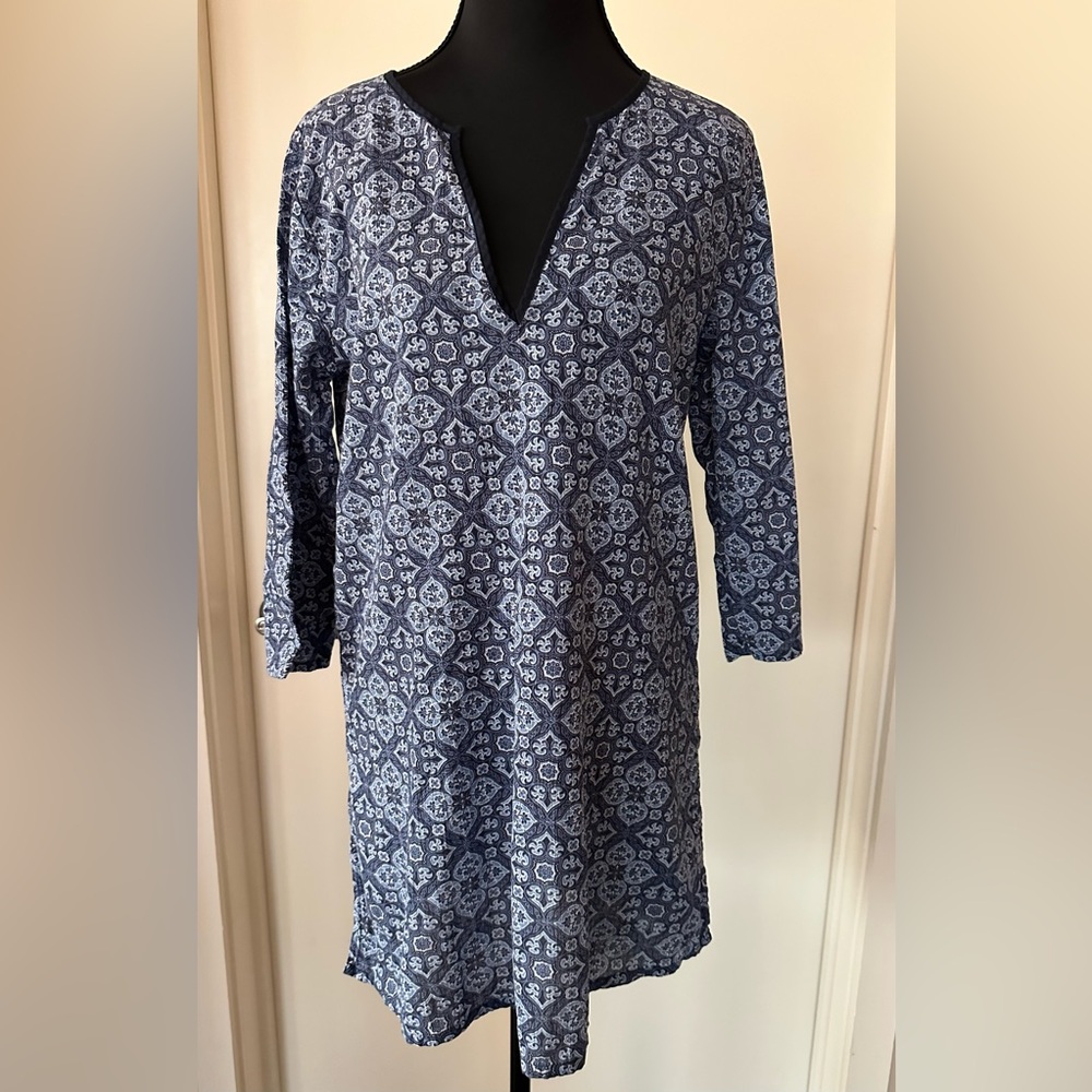 J Crew Tissue Tunic Cover Up in Blue Tile Print. Size XS